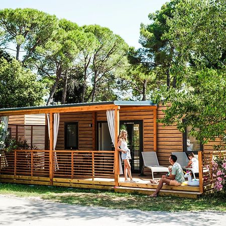 Zaton Holiday Resort Mobile Homes Nin Bagian luar foto