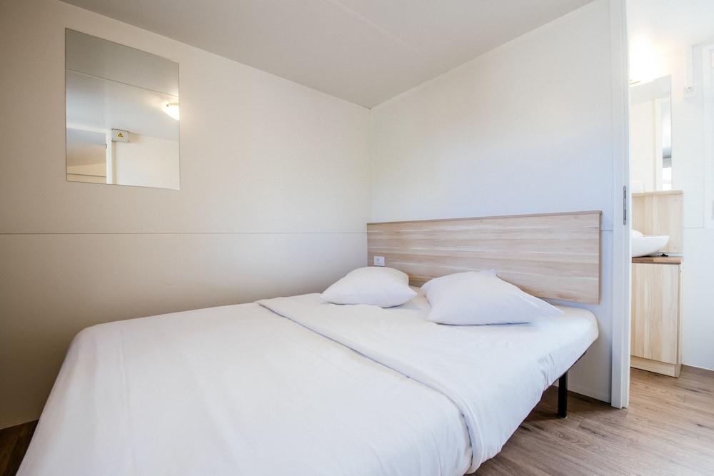 Zaton Holiday Resort Mobile Homes Nin Bagian luar foto